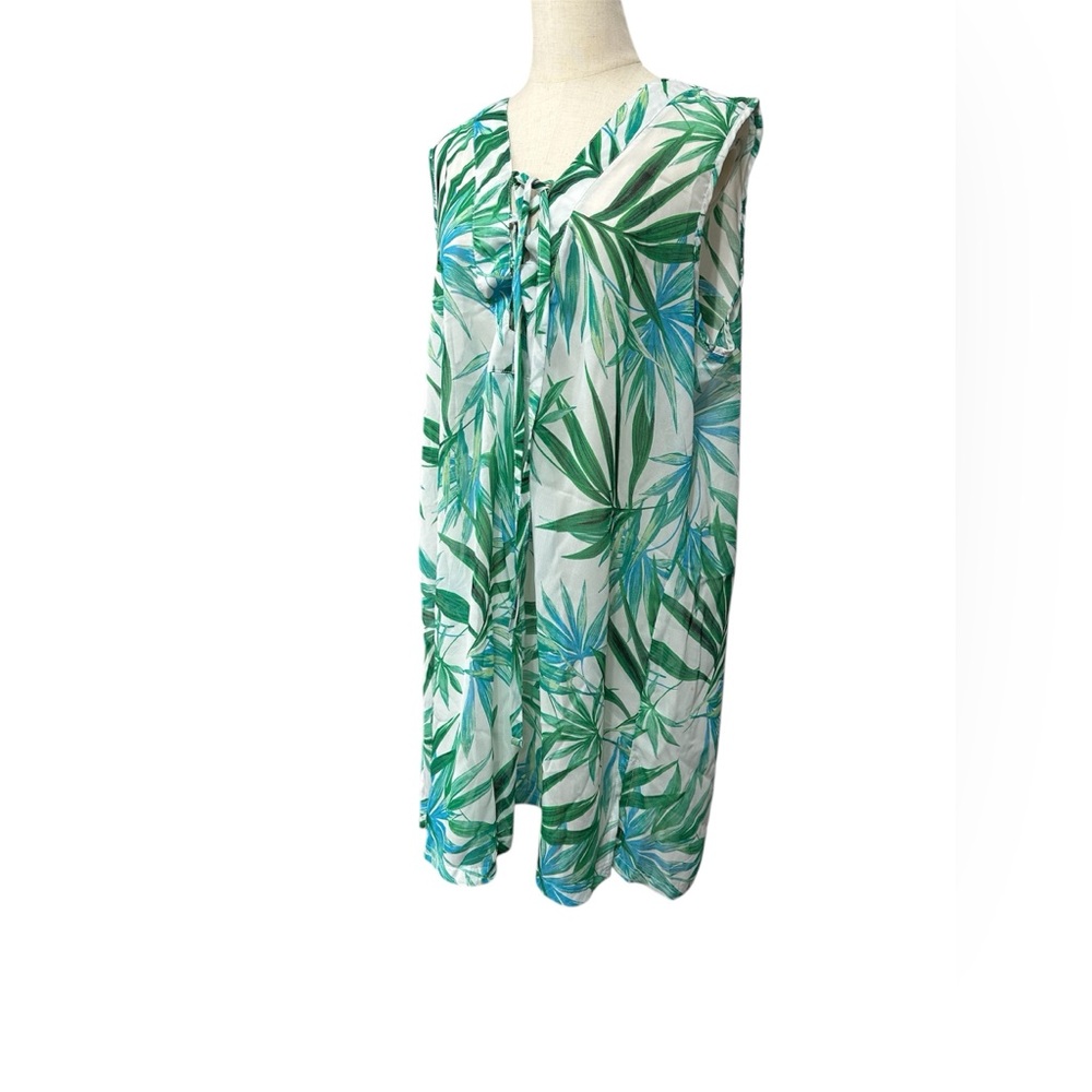 Portocruz swim coverup. Blue & green leaf pattern. ( size 1X )